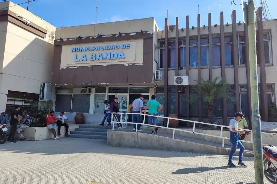 Movimiento en la transición: 214 empleados de La Banda fueron incorporados a planta permanente