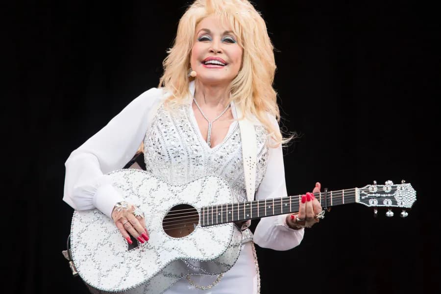 Murió Dolly Parton, leyenda fundamental de la música country a nivel mundial