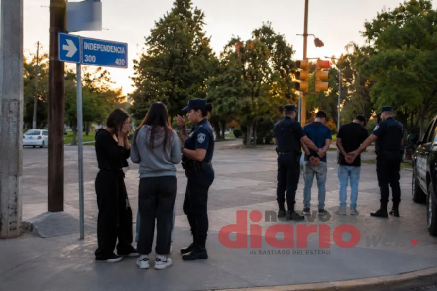 Dos adolescentes denunciaron que fueron manoseadas frente a una escuela