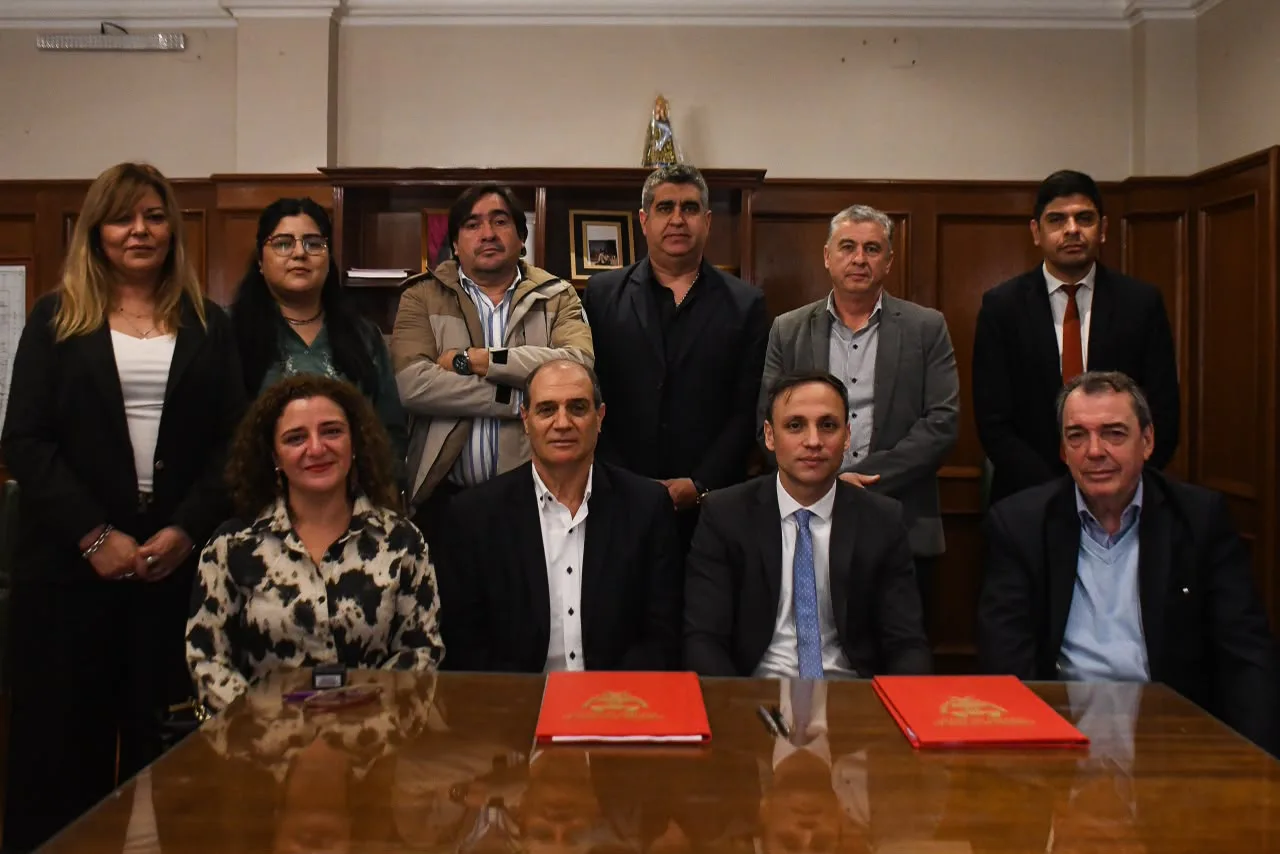 Santiago se prepara ante El Niño: relevarán ocho comunidades por riesgo hídrico