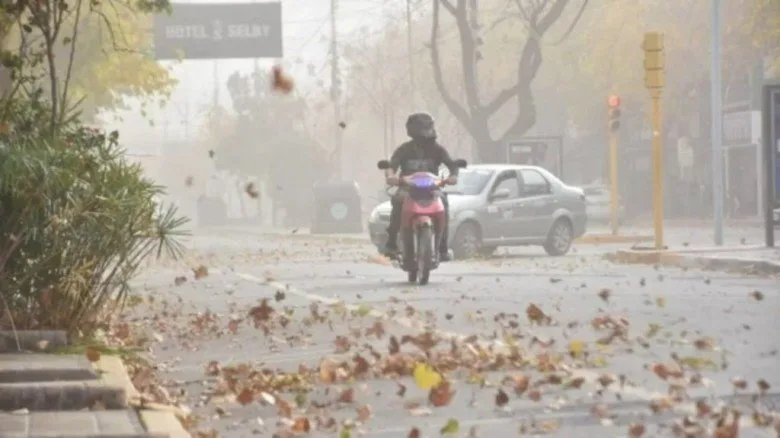 El SMN encendió las alertas: fuertes tormentas y ráfagas que podrían superar los 130 km/h
