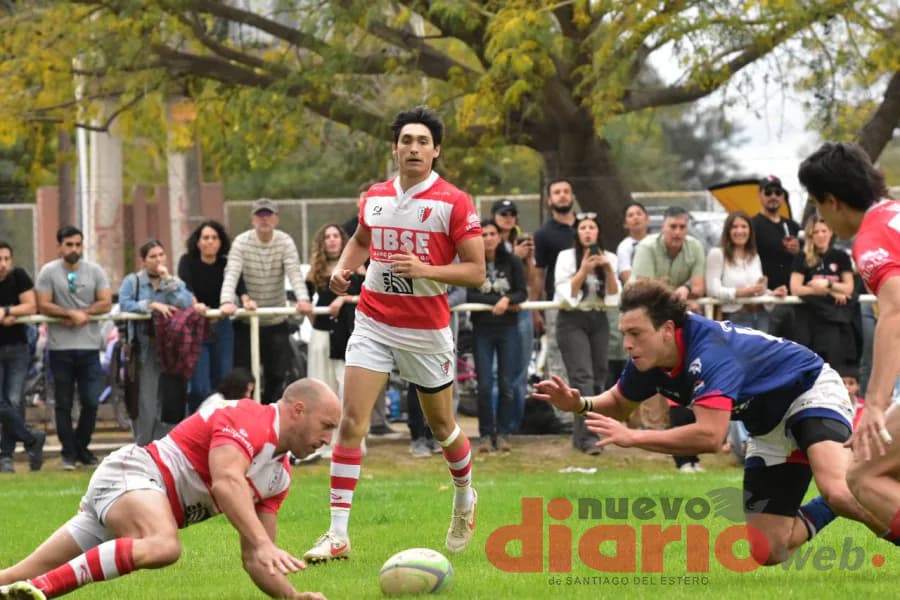 Santiago Lawn Tennis se quedó con el clásico de la ovalada tras vencer 29-25 a Old Lions en un duelo vibrante