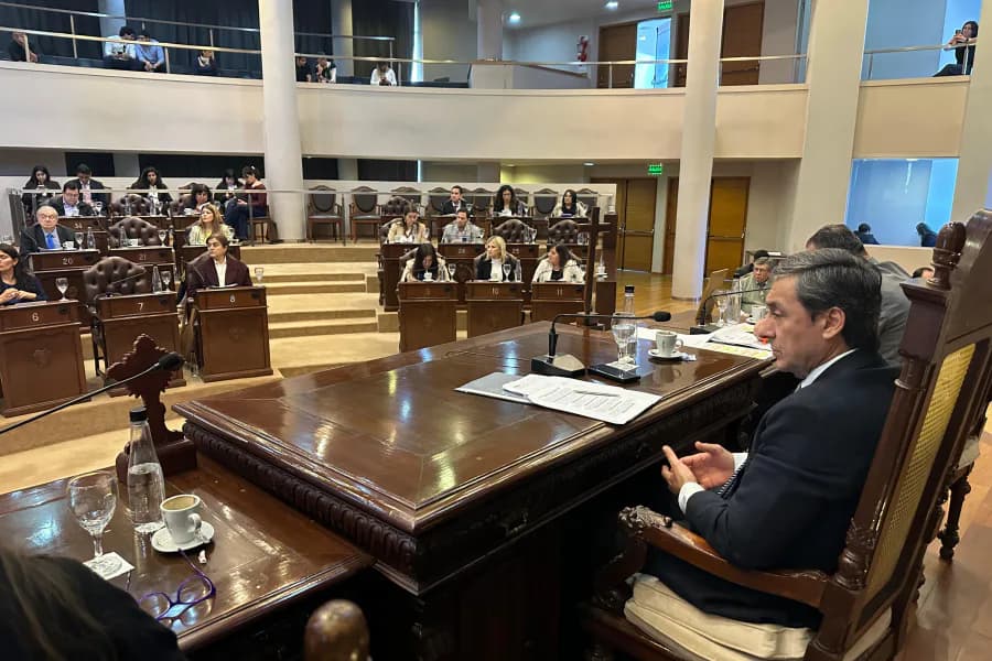 La Legislatura de Santiago del Estero homenajeó a Eduardo “Polaco” Groh Riemersma y reconoció su legado en defensa de los animales