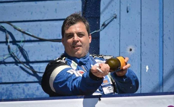La Policía de Misiones secuestra un arma de fuego y prendas durante la investigación por el homicidio de un empresario