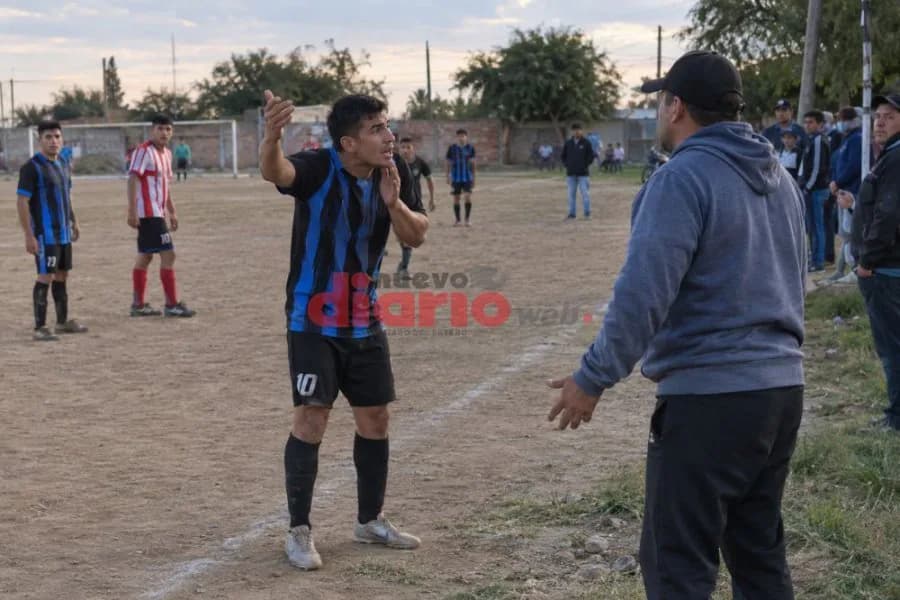 Pidió que bajaran la intensidad en un partido y terminó con la nariz ensangrentada