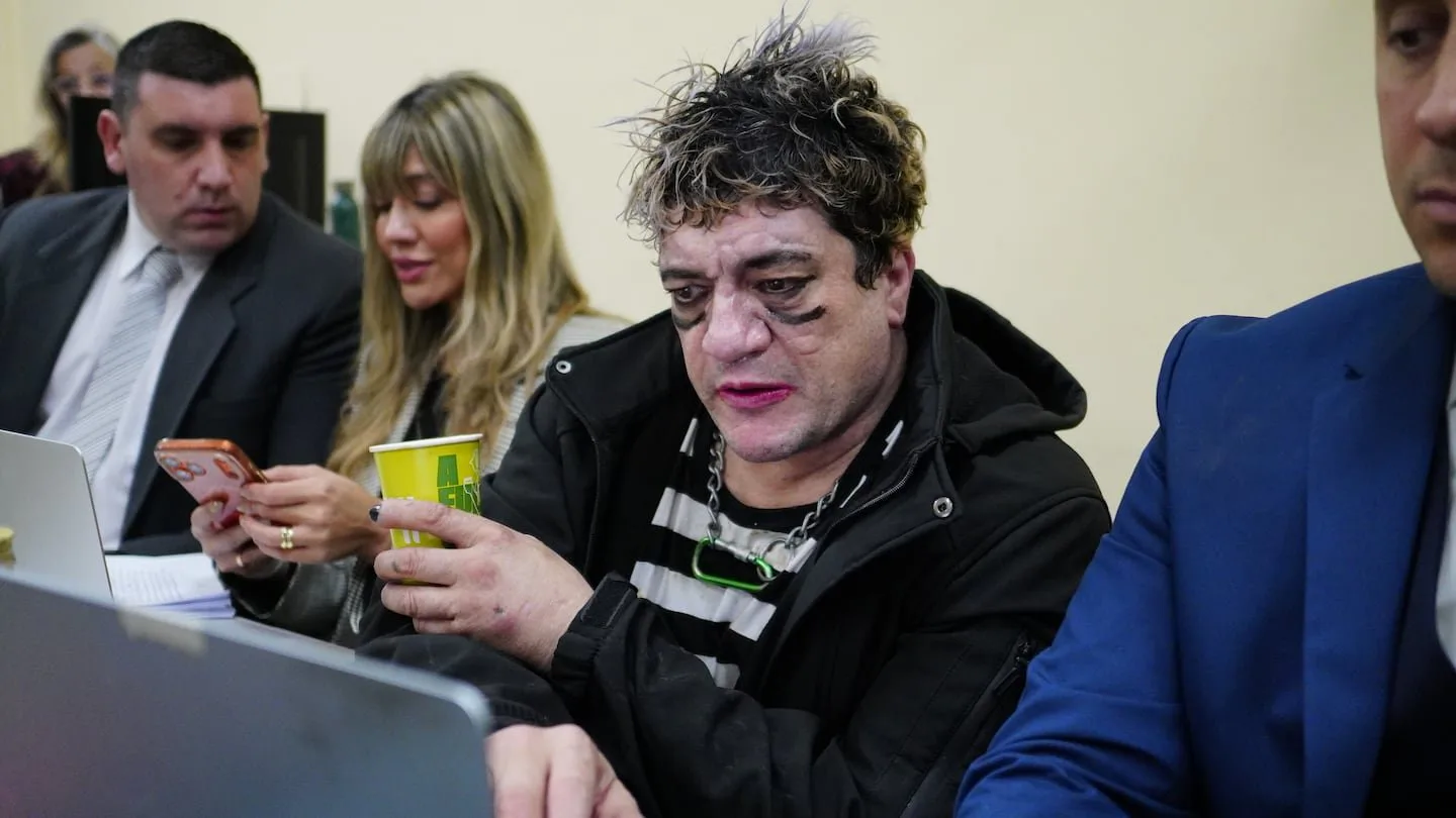 Pity Álvarez vuelve al banquillo tras el rechazo al pedido para apartar a los jueces