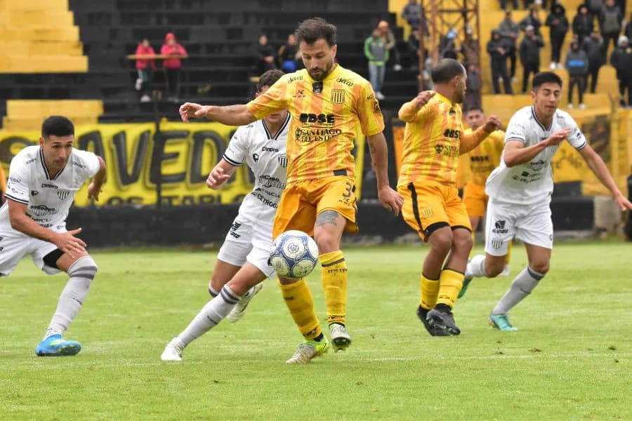 Mitre visita a Acassuso obligado a sumar de a tres para acortar distancias con el Reducido