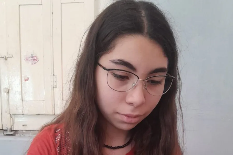 Desesperada búsqueda de una adolescente de 16 años que salió de su casa y no regresó