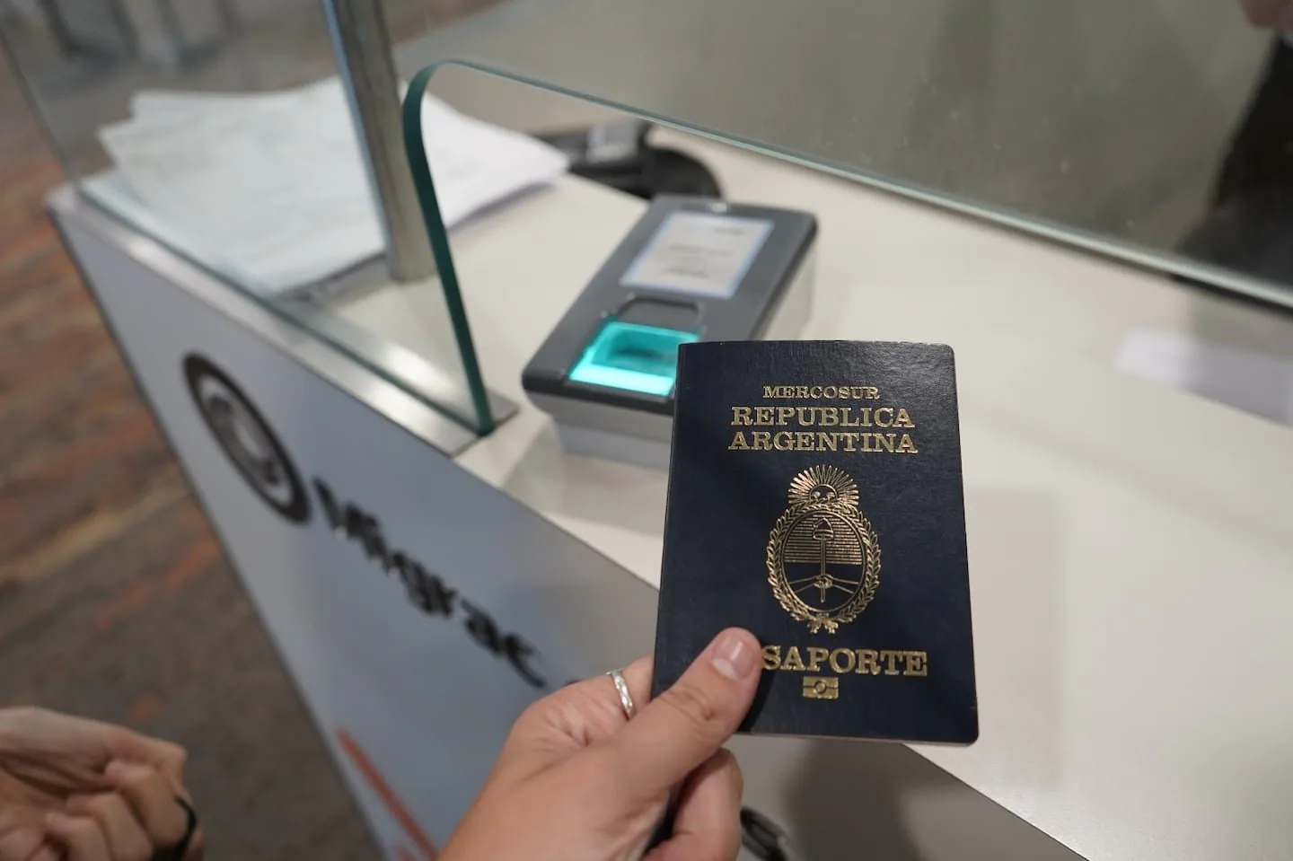 Trabajaba en PAMI, presentó certificados médicos y viajó al exterior: la Justicia avaló su despido