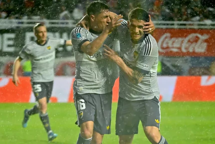 Boca Juniors superó a San Lorenzo en el Nuevo Gasómetro con goles de Lozano y Merentiel