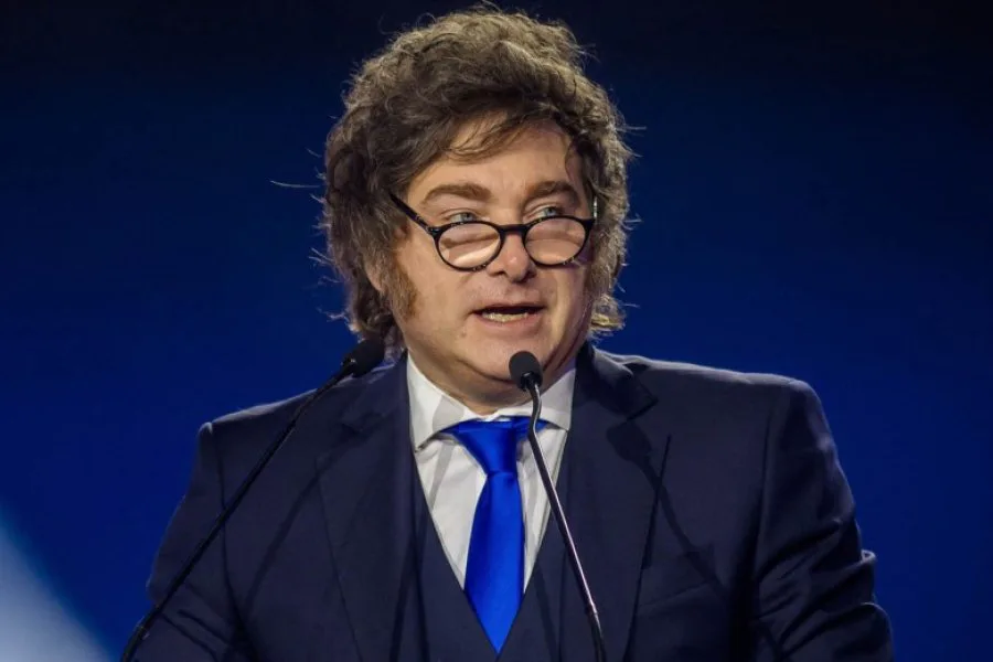 En el Día del Estudiante, Javier Milei cuestionó la asistencia estatal y pidió enseñar a "crear la caña de pescar"