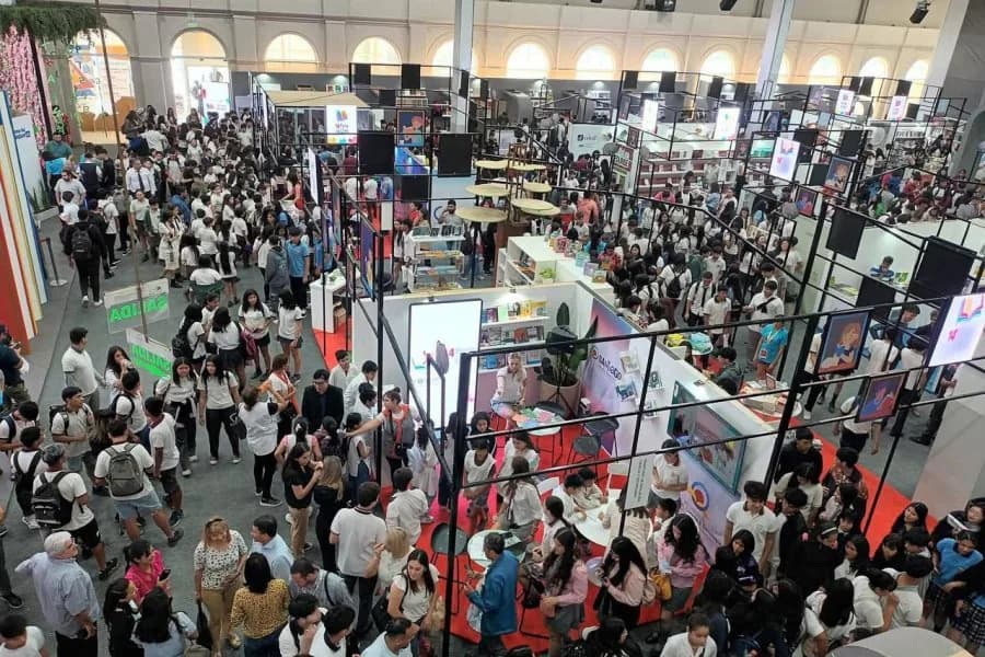 Del quechua a la inteligencia artificial: todo lo que tendrá la 16ª Feria del Libro en Santiago
