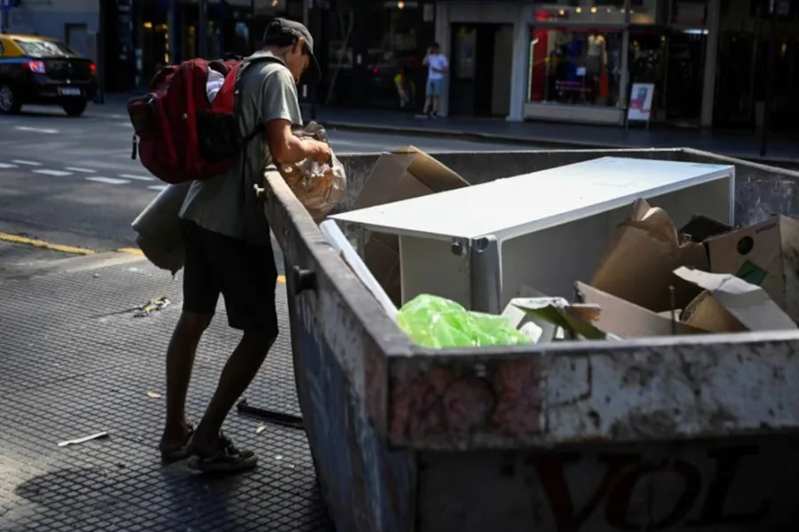 La pobreza subió al 32,3% en la Argentina y afectó a 15,5 millones de personas en el primer semestre de 2026