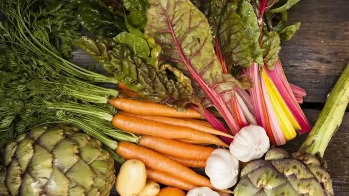 Qué conviene buscar en la verdulería durante la primavera: las frutas y verduras de temporada