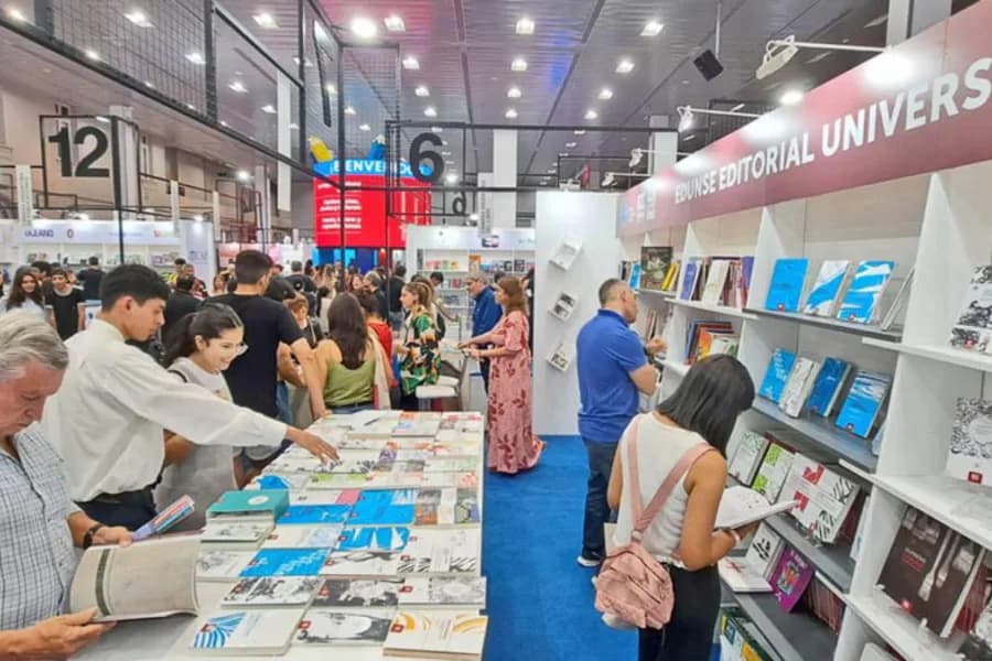 De muestra local a evento internacional: la historia y evolución de la Feria del Libro de Santiago del Estero