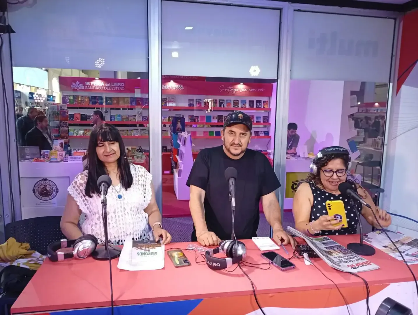 Mauricio Villarroel presentó en la Feria del Libro su investigación sobre la gesta de la Autonomía Santiagueña y el Fortín de Abipones
