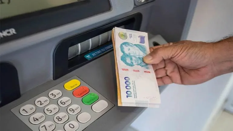 ANSES: cuándo cobran en octubre quienes tienen DNI terminados en 8 y 9