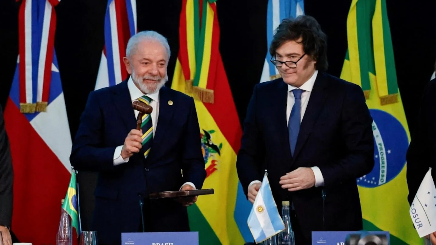 Milei volvió a llamar “ladrón” a Lula en plena campaña por el balotaje en Brasil