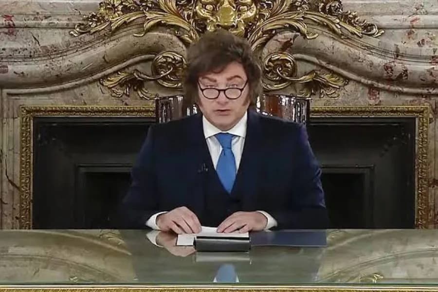 El Gobierno oficializó la restitución de la denominación "Día de la Raza" para el 12 de octubre
