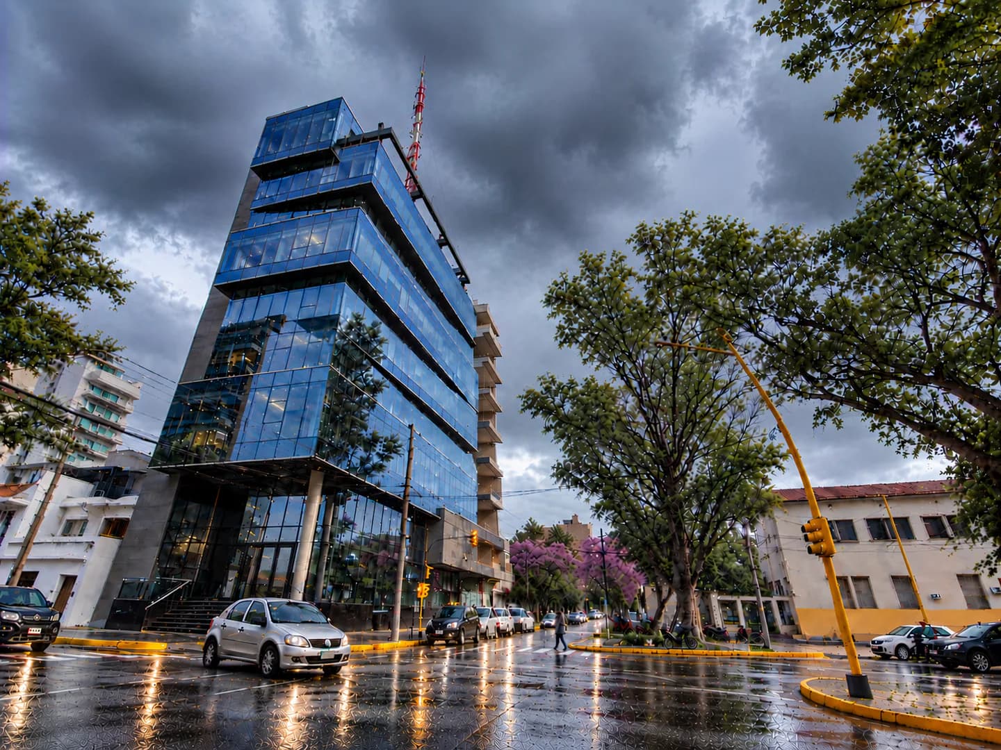 Santiago amaneció tras una fuerte tormenta: ¿seguirán las lluvias este jueves?