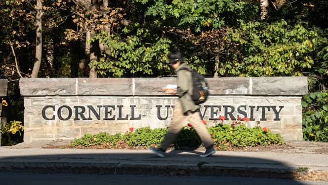 Ataque de "swatting" contra la víctima de la violación grupal en la Universidad de Cornell