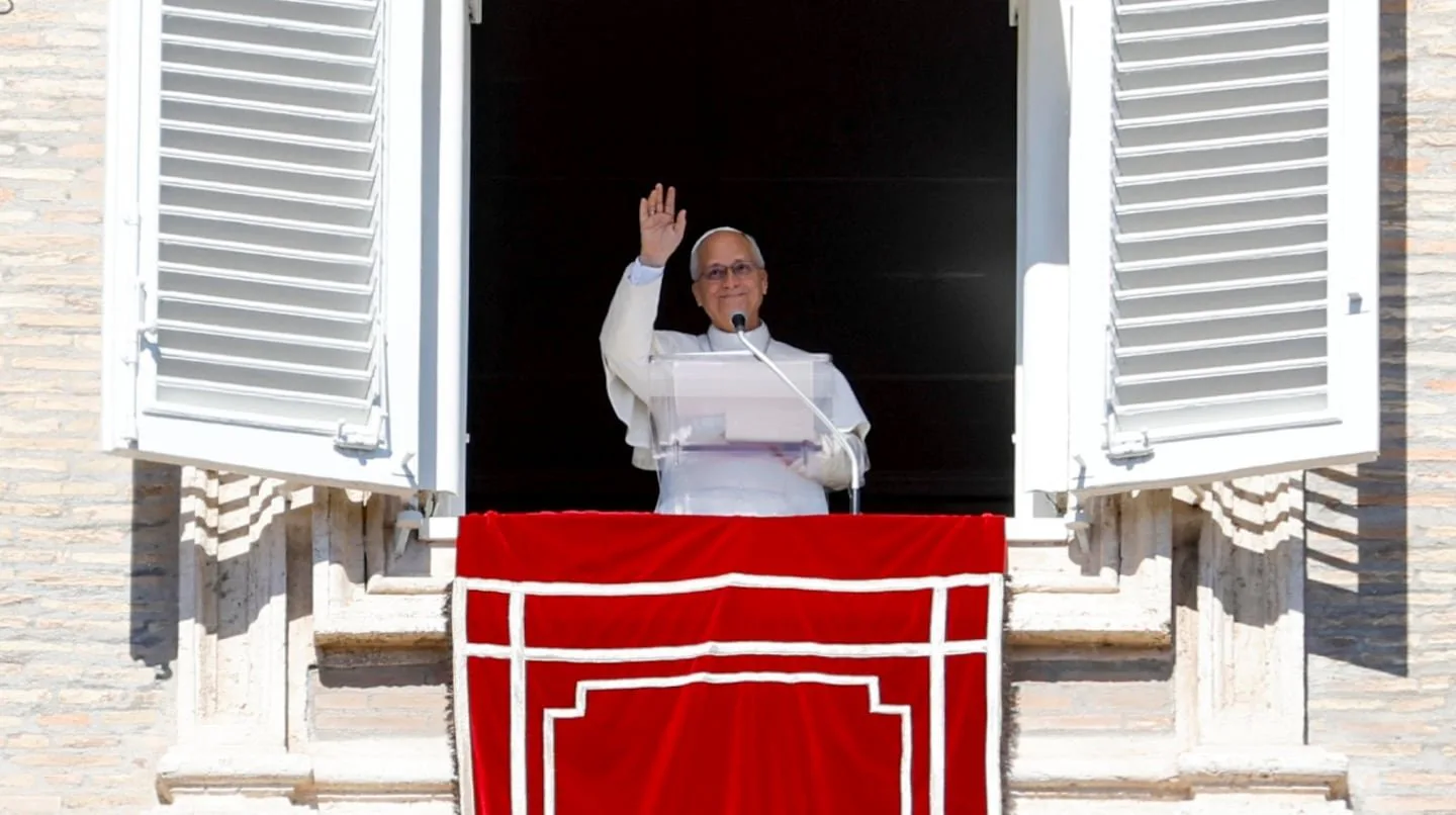 El Vaticano confirmó cuándo operarán al papa León XIV y cuánto durará su recuperación