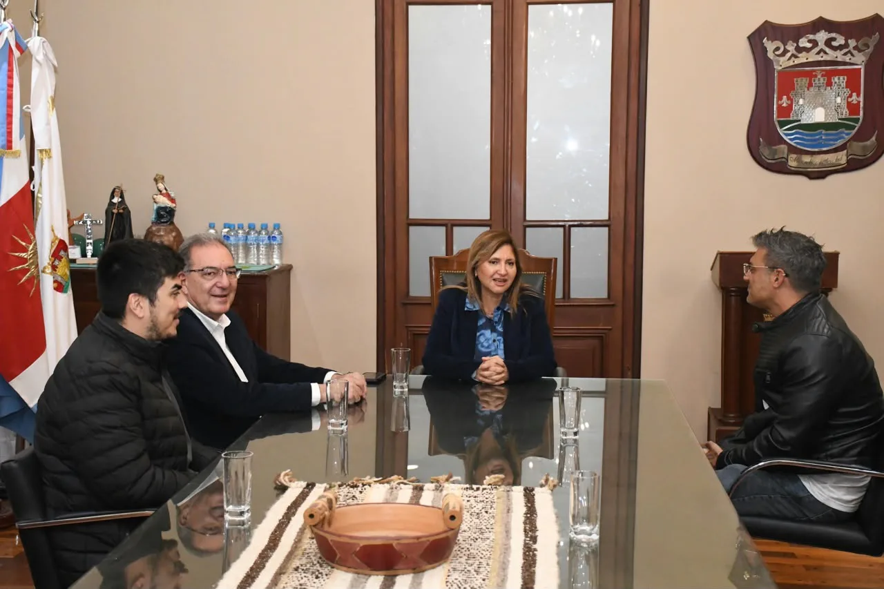 Norma Fuentes mantuvo un encuentro para abordar el acompañamiento a personas con adicciones
