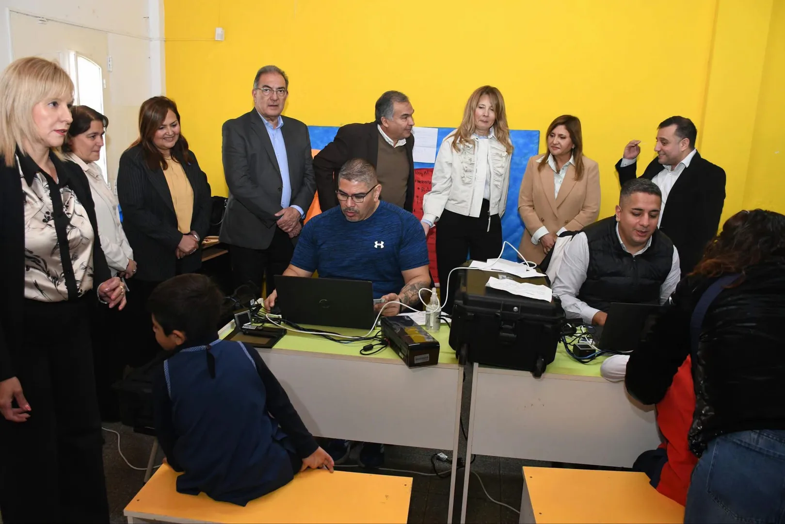 Norma Fuentes y Matilde O’Mill encabezaron una nueva jornada de actualización gratuita de DNI para alumnos de jardines municipales