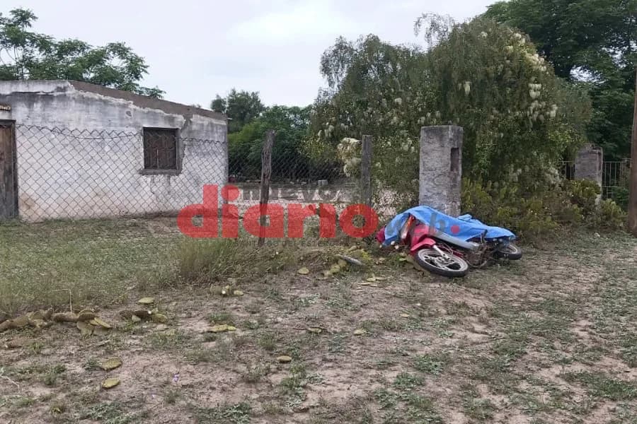 Murió un motociclista de 62 años tras perder el control e impactar contra un poste en Sumamao