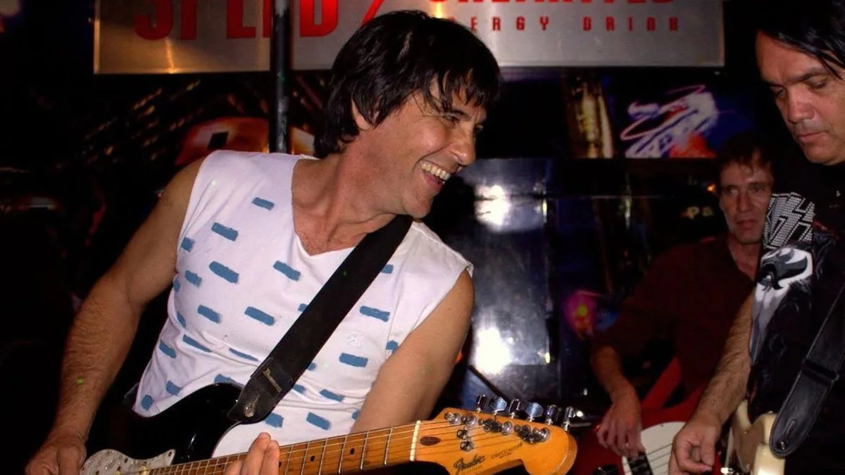 Conmoción en la música nacional: murió Marcelo Decall, histórico fundador y guitarrista del grupo Pasaporte