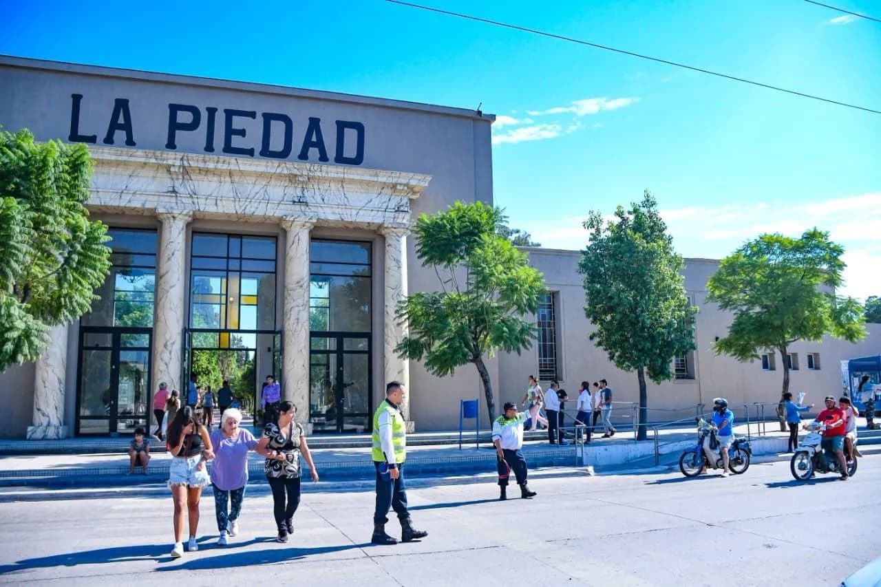 La Municipalidad desplegará un operativo especial en el Cementerio La Piedad por el Día de la Madre