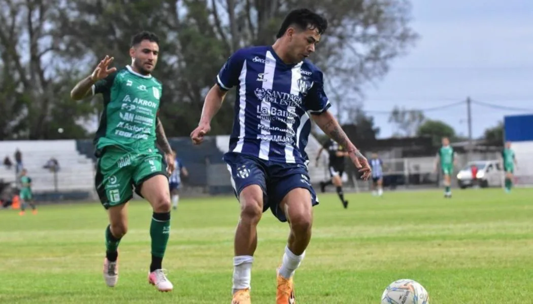 Sarmiento hizo valer la ventaja deportiva y sigue en carrera por el ascenso