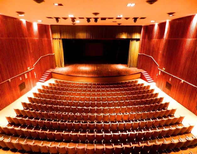 Cultura en escena: la UNSE presentará el espectáculo integral de su Voluntariado Artístico en el Paraninfo