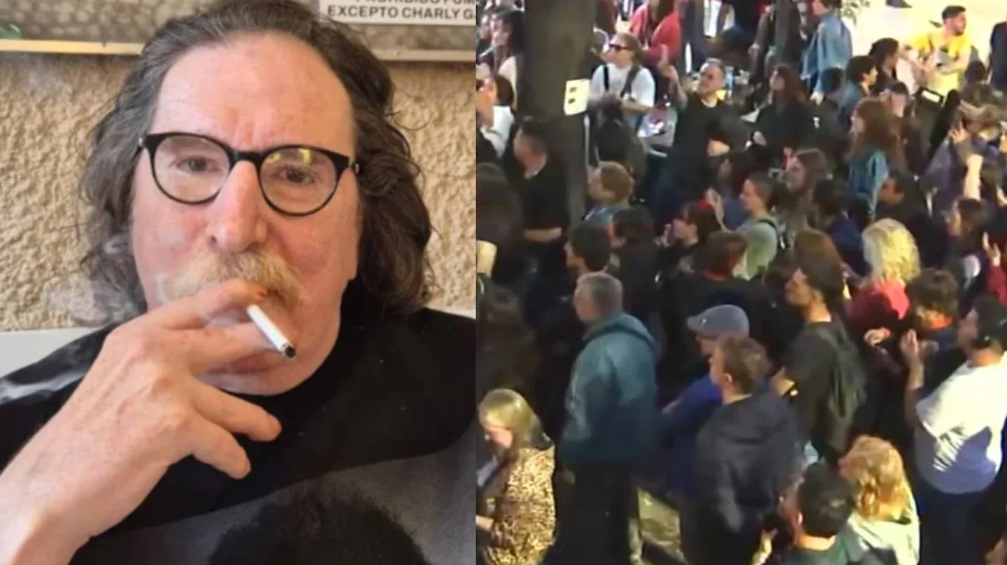 Cientos de fanáticos se congregaron en la puerta de la casa de Charly García para celebrar sus 75 años