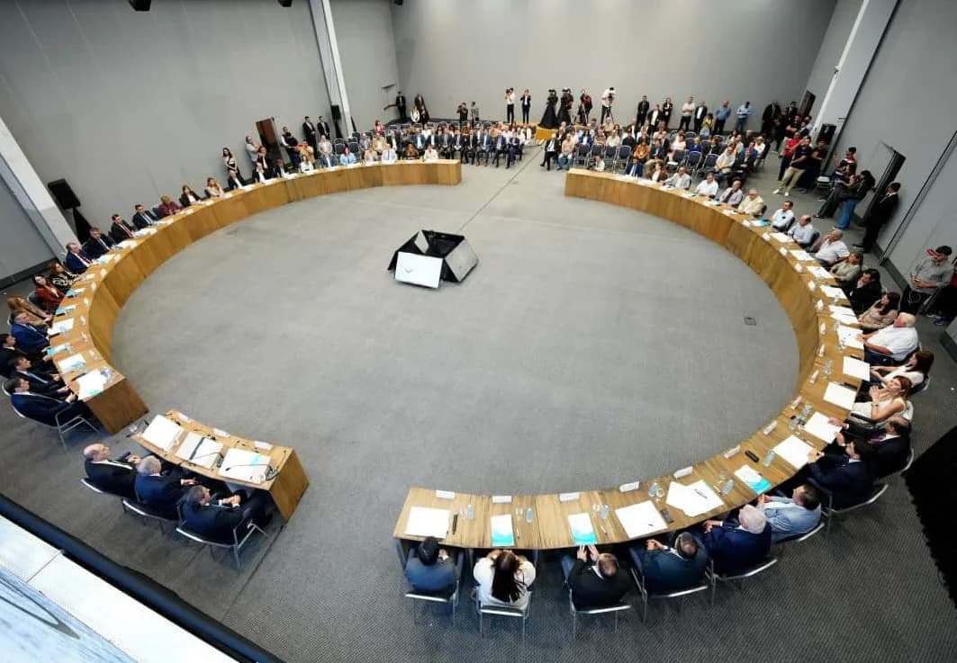 Elías Suárez convocó al Consejo Económico y Social: las prioridades que Santiago proyecta para 2027