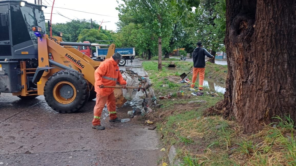 El Comité de Emergencias de la Capital trabajó desde la madrugada tras las intensas lluvias