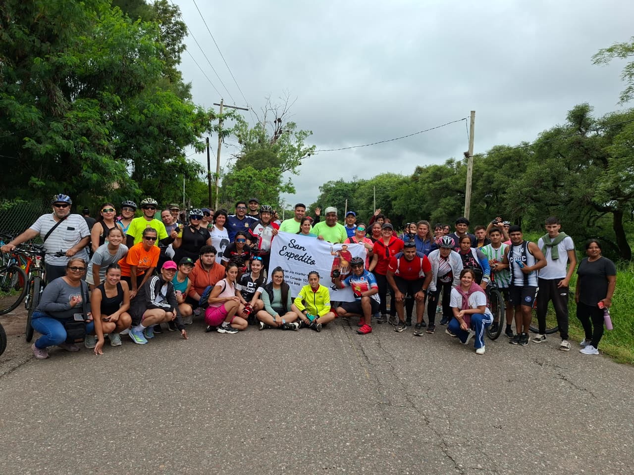 Emotiva bicicleteada en honor a San Expedito unió Nueva Esperanza con La Fragua
