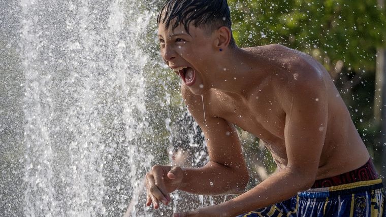 Más de 100 personas asistidas por golpes de calor en Buenos Aires: qué se espera para el fin de semana