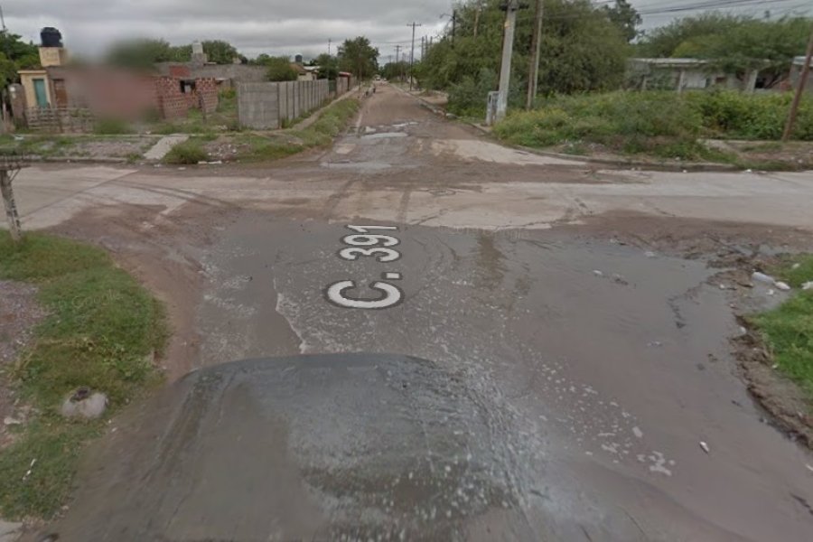 Locales: Bº John Kennedy sin luz: "Hubo 5 explosiones en el transformador"