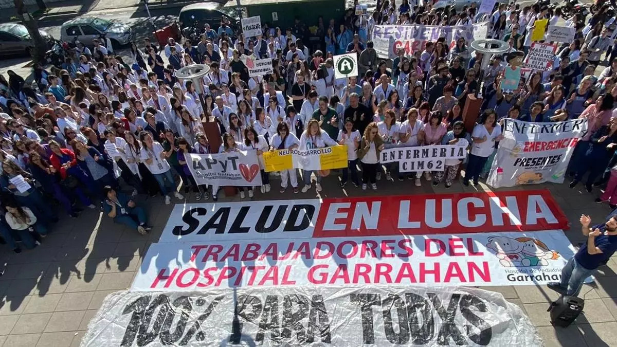 Paran los pediatras en protesta por el proyecto de reforma laboral en Buenos Aires
