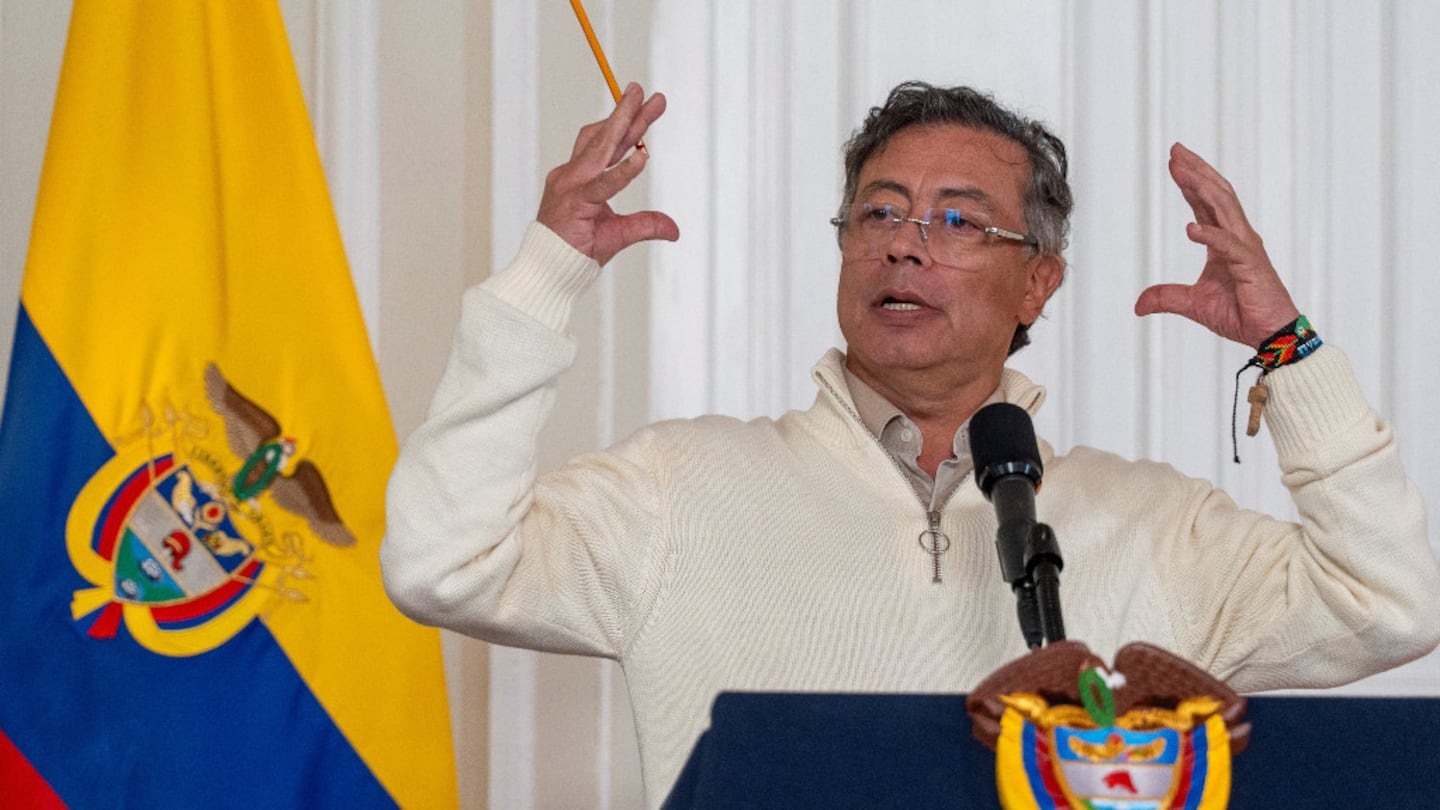 Máxima tensión en Colombia: el presidente Gustavo Petro denunció que escapó de un intento de asesinato