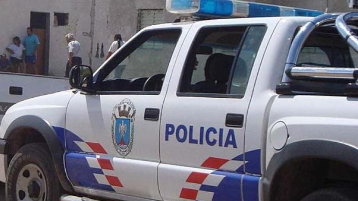 Rastrean a un "porteño" con short de Boca como principal sospechoso del ataque al remisero en La Banda
