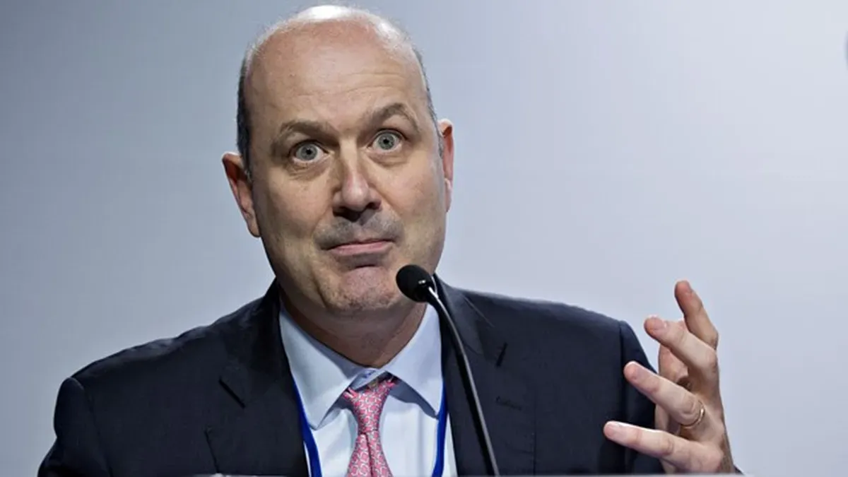 Sturzenegger celebró la reforma laboral y defendió el recorte salarial por enfermedad: "Si te lastimaste jugando al fútbol, tu jefe no tiene nada que ver"