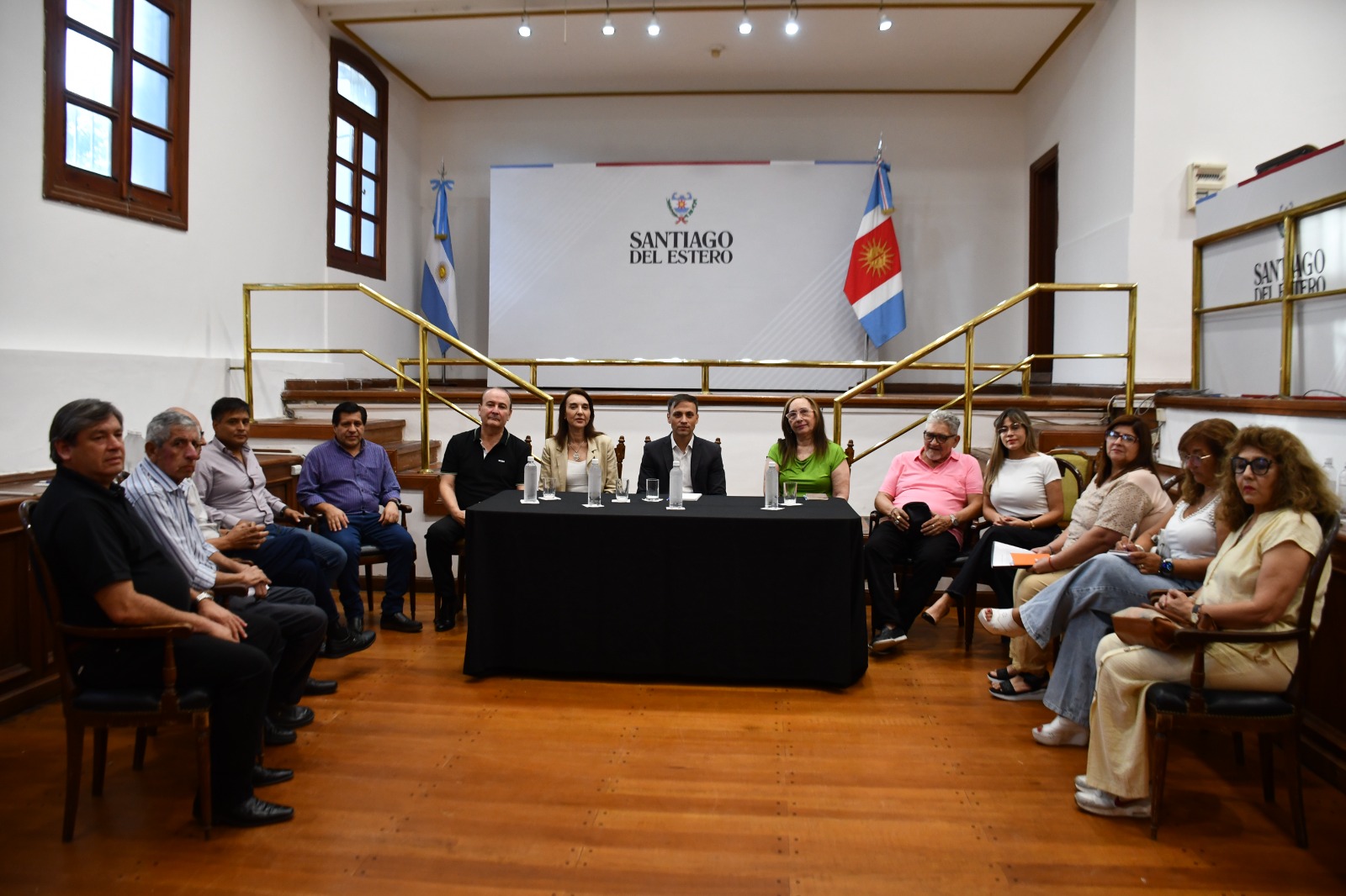 El Gobierno provincial recibió a gremios docentes para definir la pauta salarial 2026