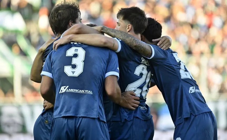 Racing venció 2-0 a Banfield en el Florencio Sola y sumó su segundo triunfo al hilo