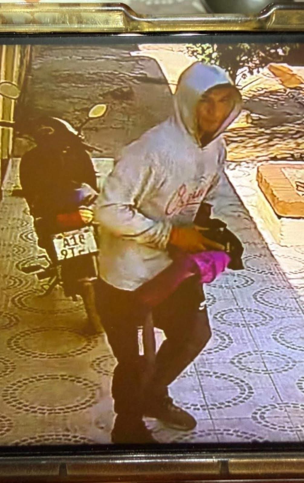 Robo en barrio Fraternidad de La Banda: delincuente sustrajo un bolso con documentación