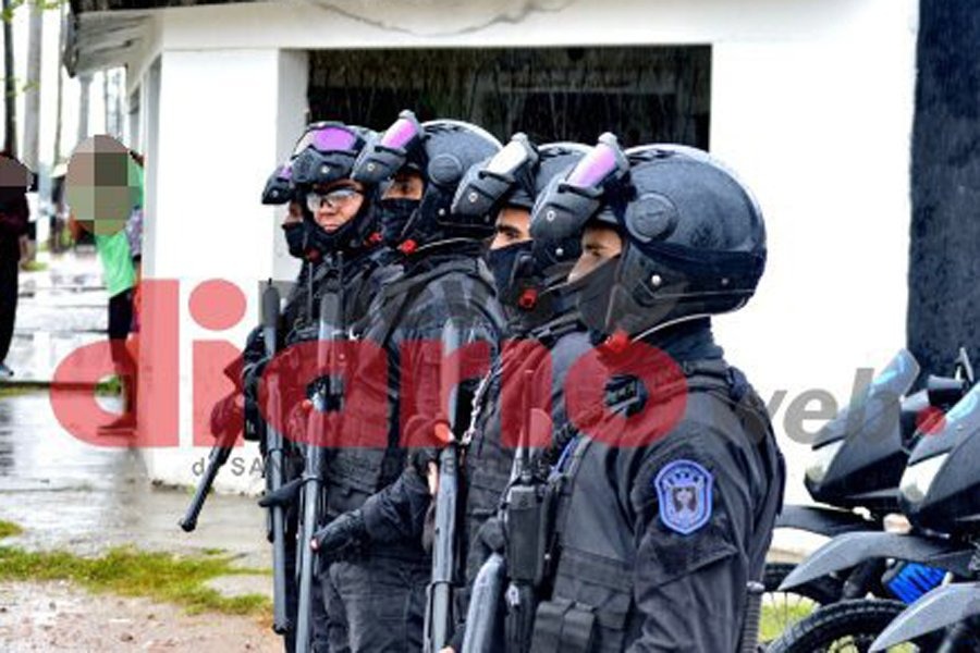 Mujer fue perseguida con una escopeta por su hijo: "¡Me quiere matar!"