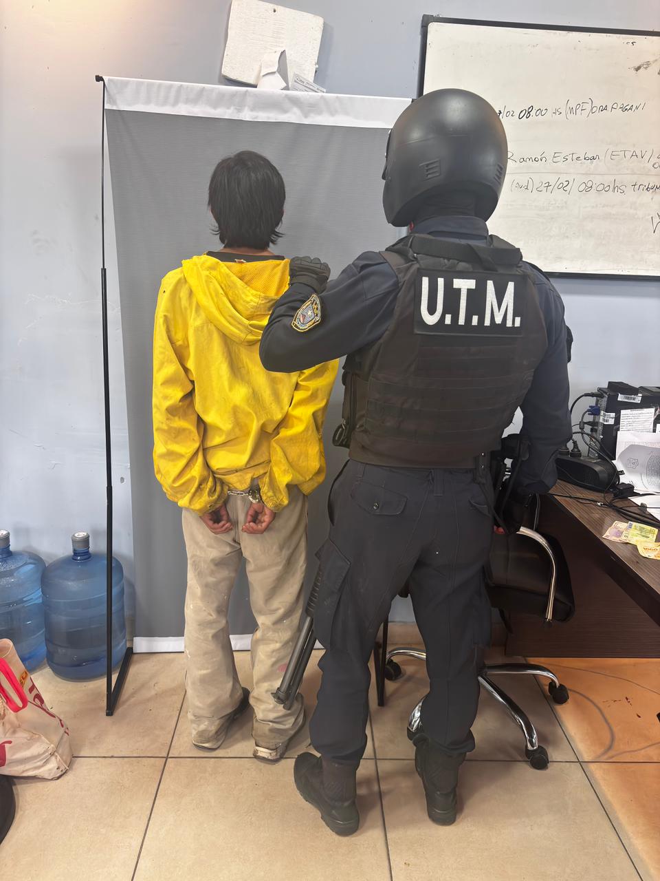 Intentó robar una mesa y fue detenido tras una persecución en el barrio Telefónicos