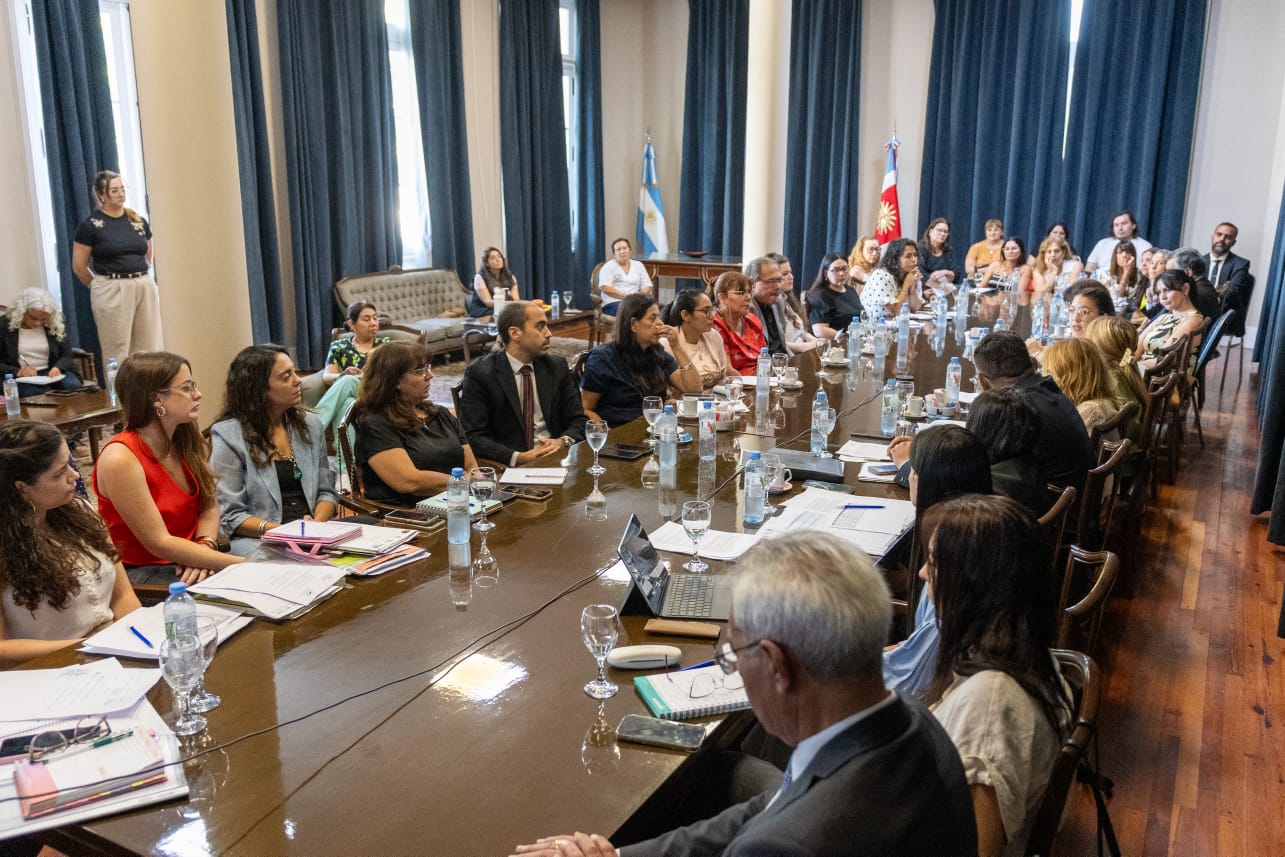 Santiago del Estero: la Mesa Interinstitucional refuerza protocolos ante la emergencia por femicidios