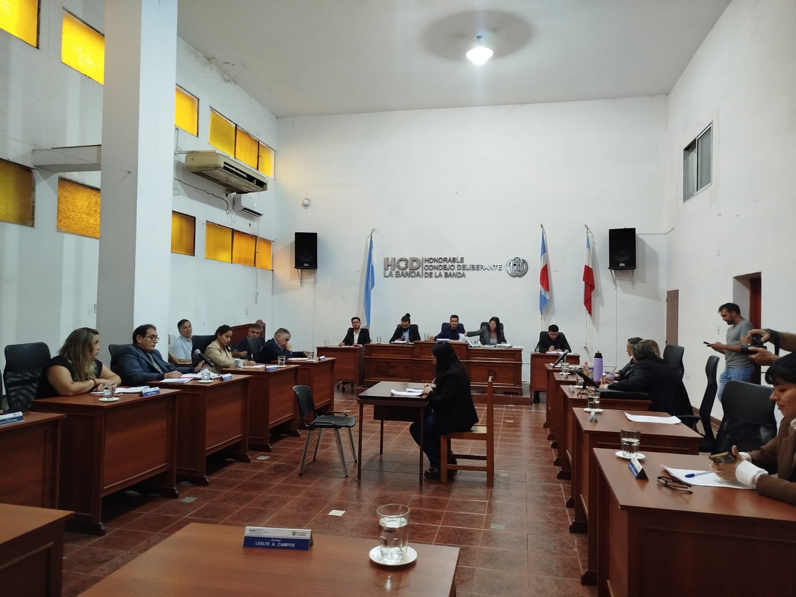 Concejales bandeños reclaman por transporte, educación y sueldos municipales